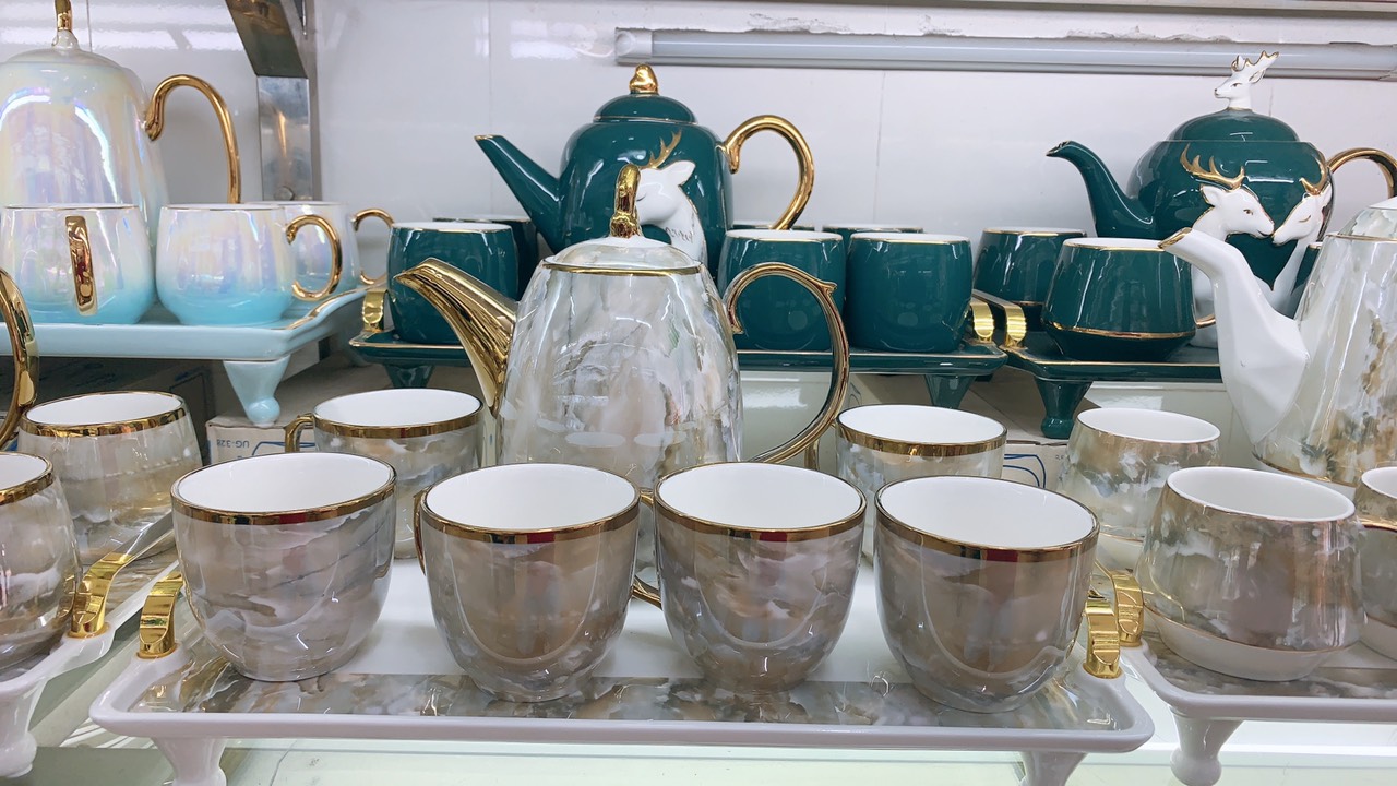 BỘ ẤM CHÉN KÈM KHAY SỨ CAO CẤP VÂN ĐÁ SANG TRỌNG PHONG CÁCH CHÂU ÂU PHA TRÀ CÀ PHÊ - VD194