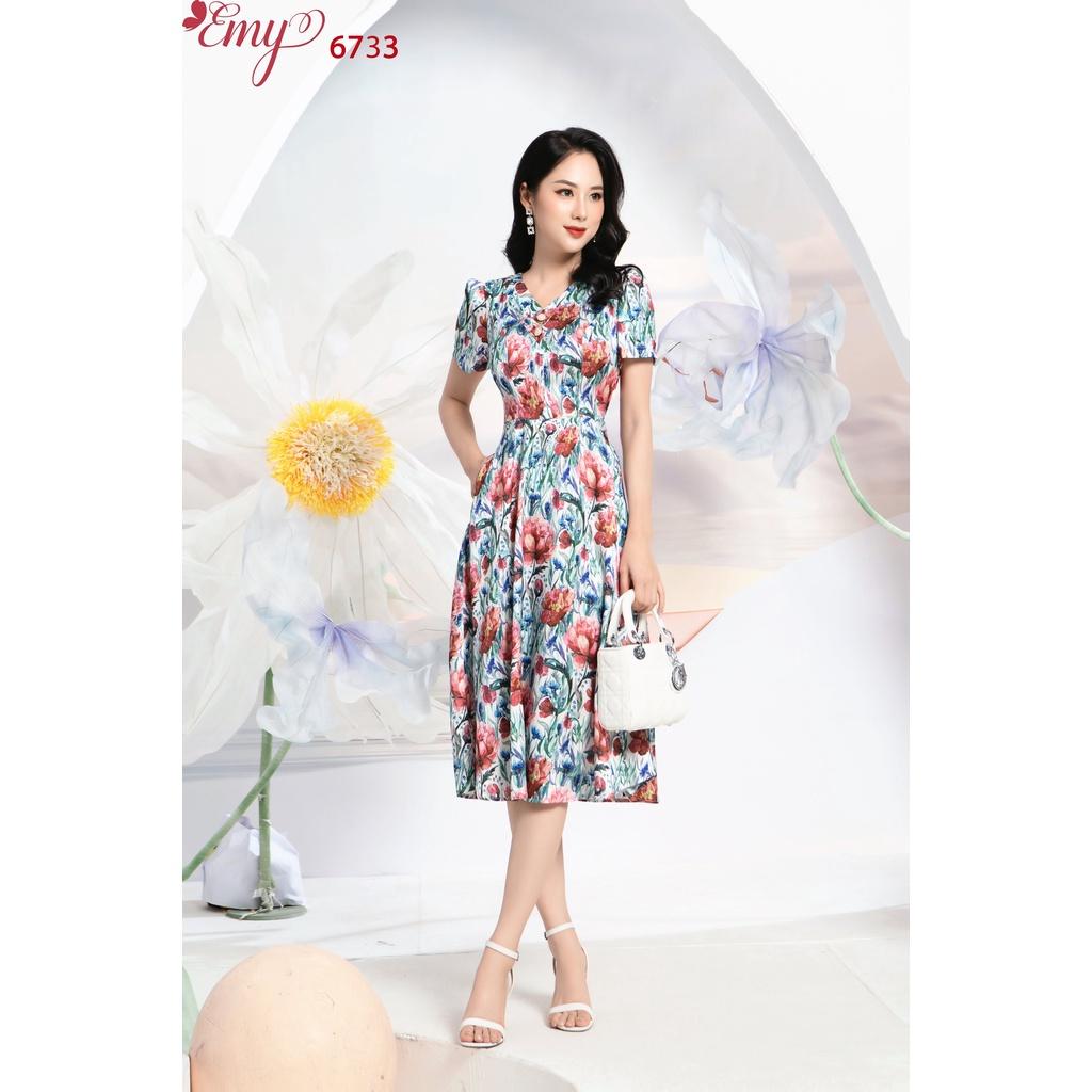 Đầm EMY EM6733 Xoè Midi Cổ Tim Hoa