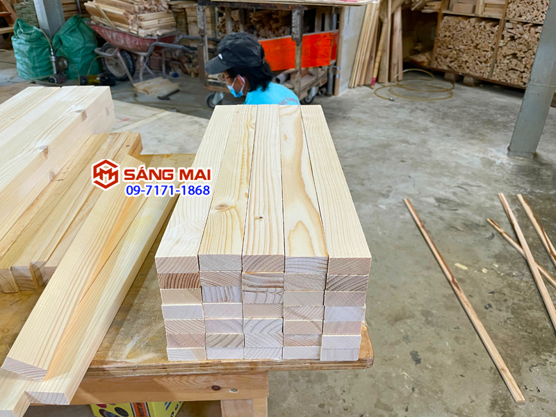 Thanh gỗ thông 2cm x 4cm x dài 50cm + láng mịn 4 mặt