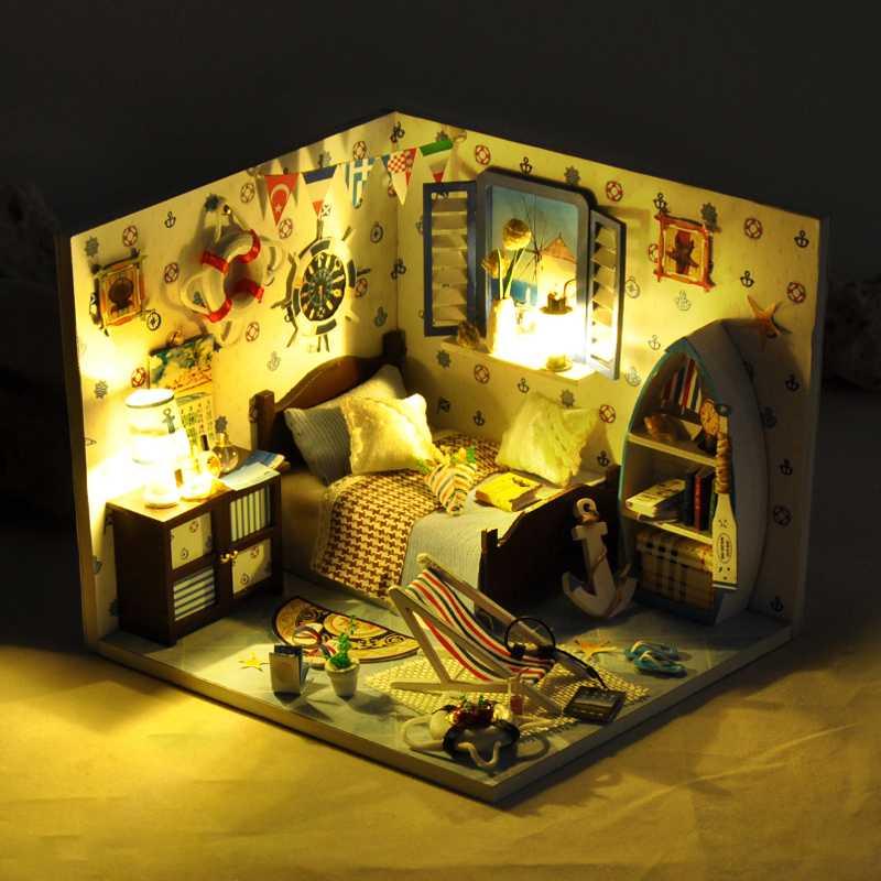 Mô hình nhà DIY Doll House Summer Sea Kèm Mica Chống bụi