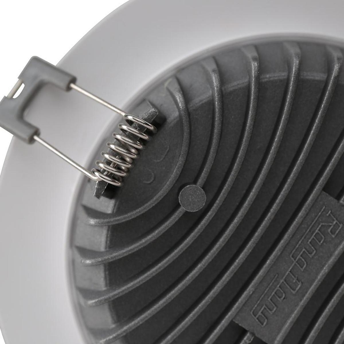 Đèn LED âm trần downlight đổi màu 9 W viền bạc AT10 ĐM 110/9W Rạng Đông