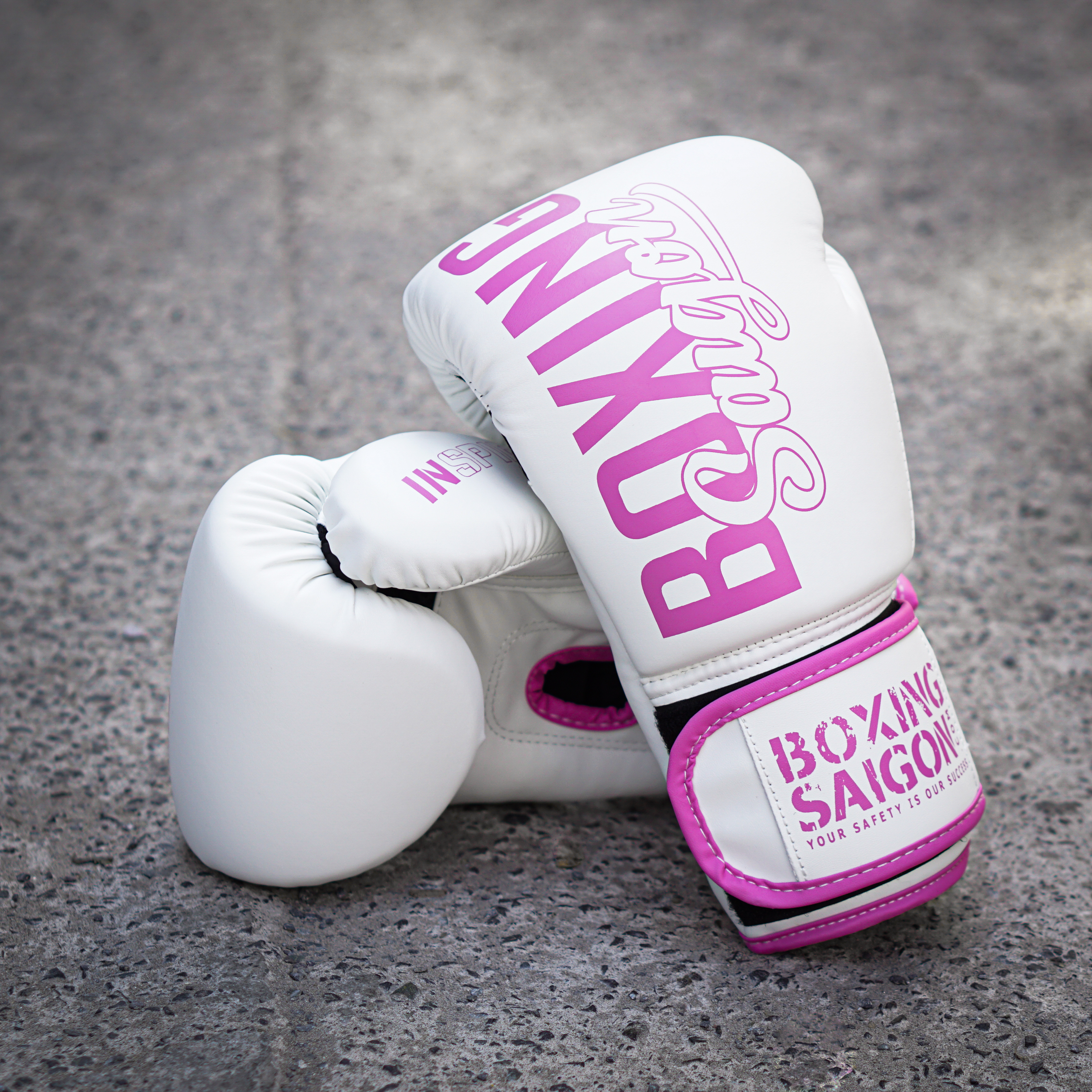 Găng tay Boxing Saigon Inspire - White/Pink