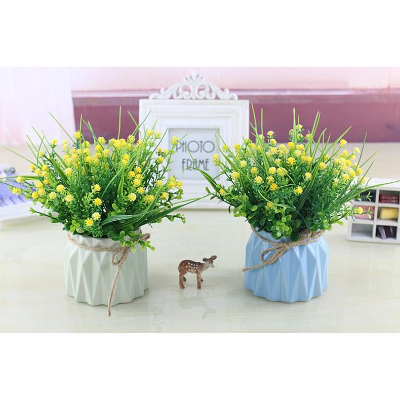 Hoa cỏ nhân tạo, bình hoa baby để bàn, kệ tủ trang trí nhà cửa, chậu sứ mini gân sọc độc đáo
