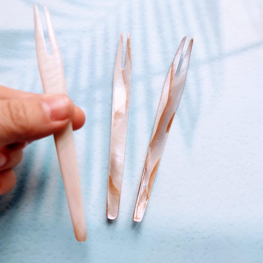 Dĩa/Nĩa Trai Hồng Tự Nhiên 12cm, Dùng Xiên Hoa Quả Trái Cây, Chụp Ảnh Decor