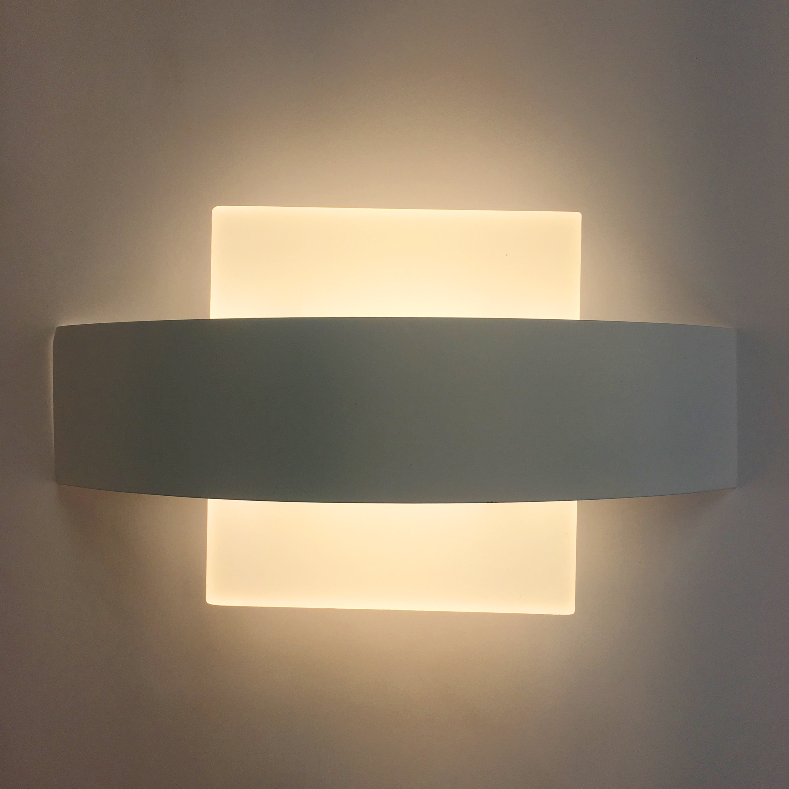 Đèn gắn tường mica vuông hiện đại