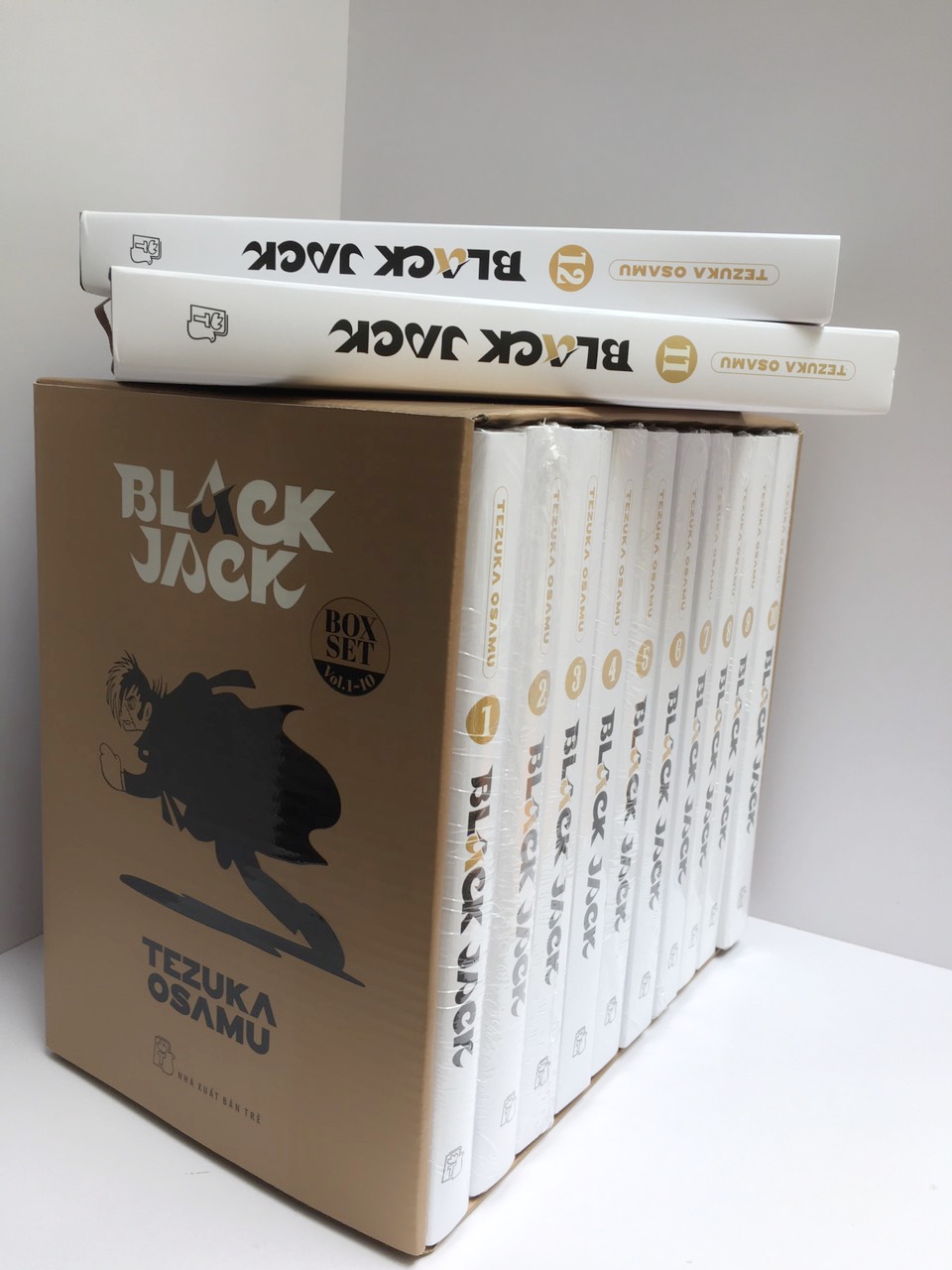 Hình ảnh [Combo 12 tập+ boxset ôm 10 tập] BLACK JACK từ tập 1 tới tập 12 - Tezuka Osamu – NXB Trẻ