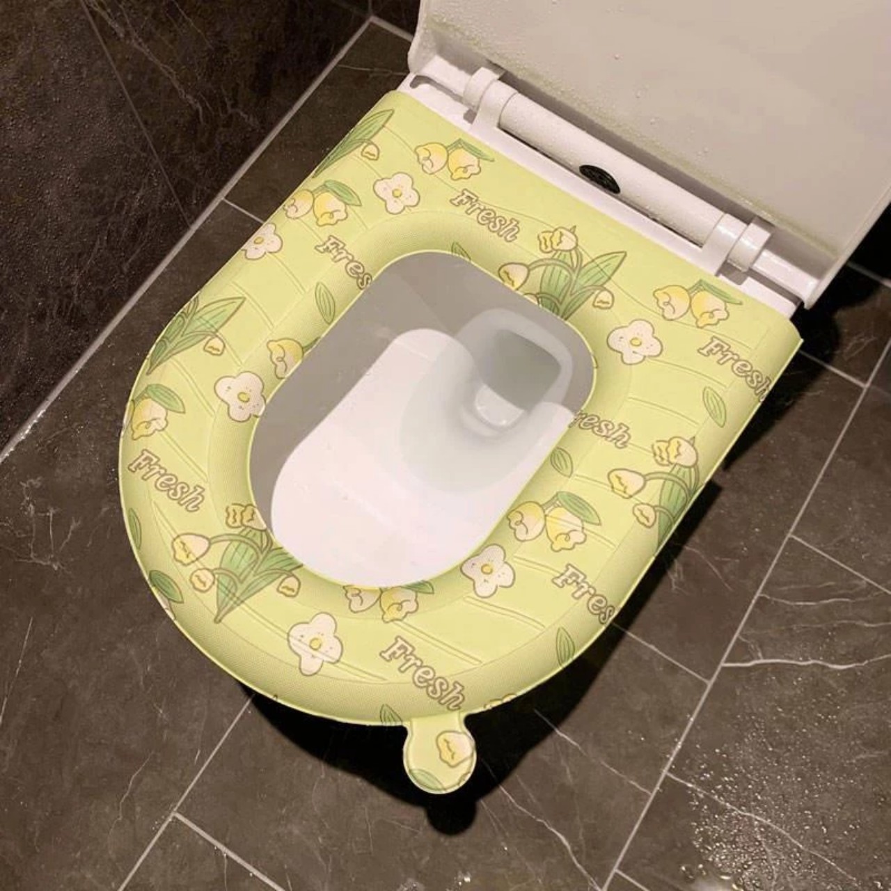 Đệm Lót Bệ Ngồi toilet Bốn Mùa Chống Nước Thông Dụng In Họa Tiết Dễ Thương ( Mẫu Ngẫu Nhiên ) - HÀNG CHÍNH HÃNG MINIIN