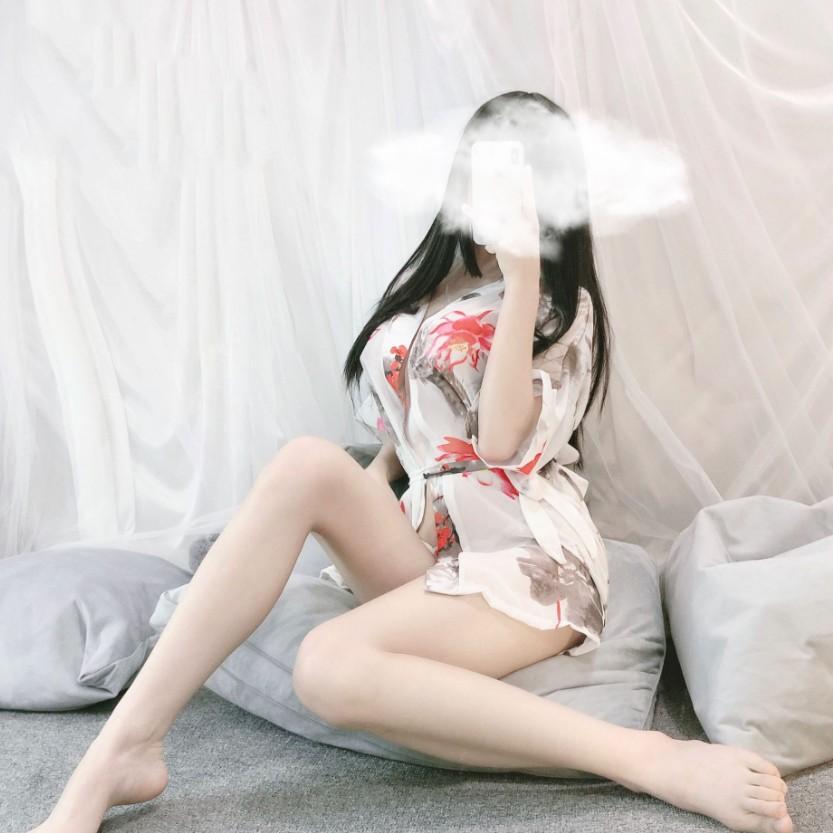 Áo choàng nữ Kimono sexy chất voan lụa in hoa