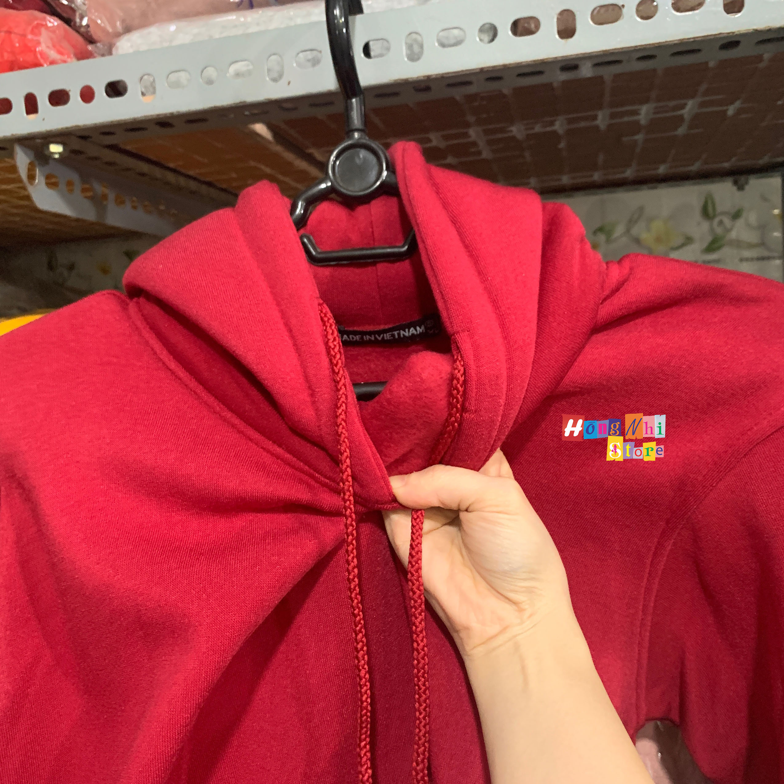 Áo Hoodie Trơn Màu Đỏ Đơn Cao Cấp Dáng Rộng Unisex Nam Nữ Mặc Được - MM