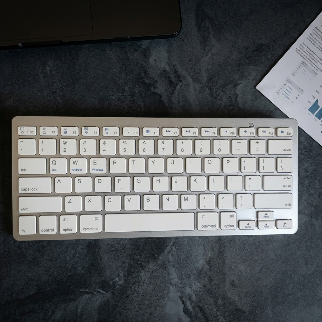 Bàn Phím mini Bluetooth Không Dây nhỏ gọn cho laptop, ipad, điện thoại tivi thông minh - HÀNG CHÍNH HÃNG