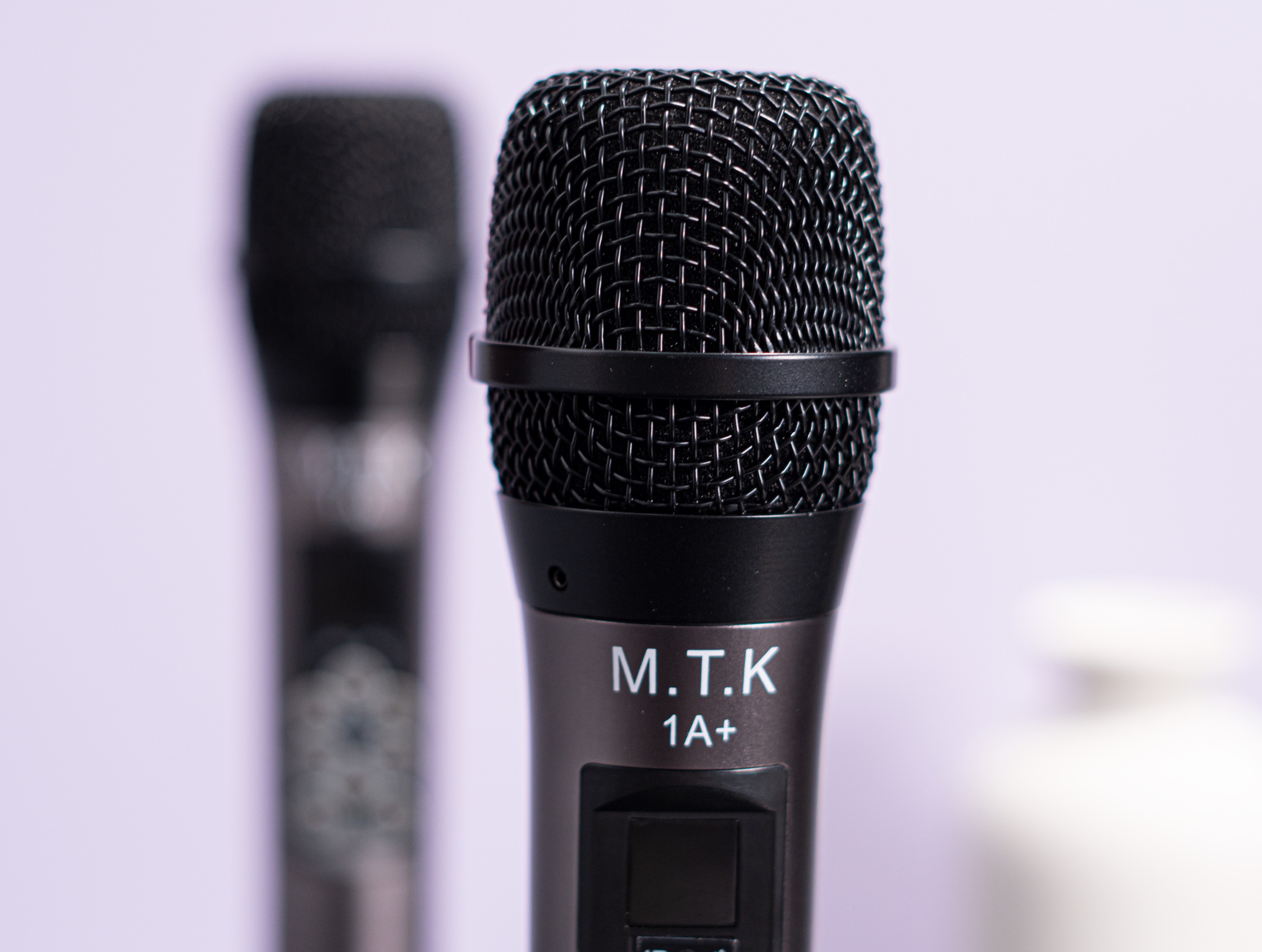 Bộ 2 Micro karaoke đa năng không dây MTK 1A, chỉnh được bass treble