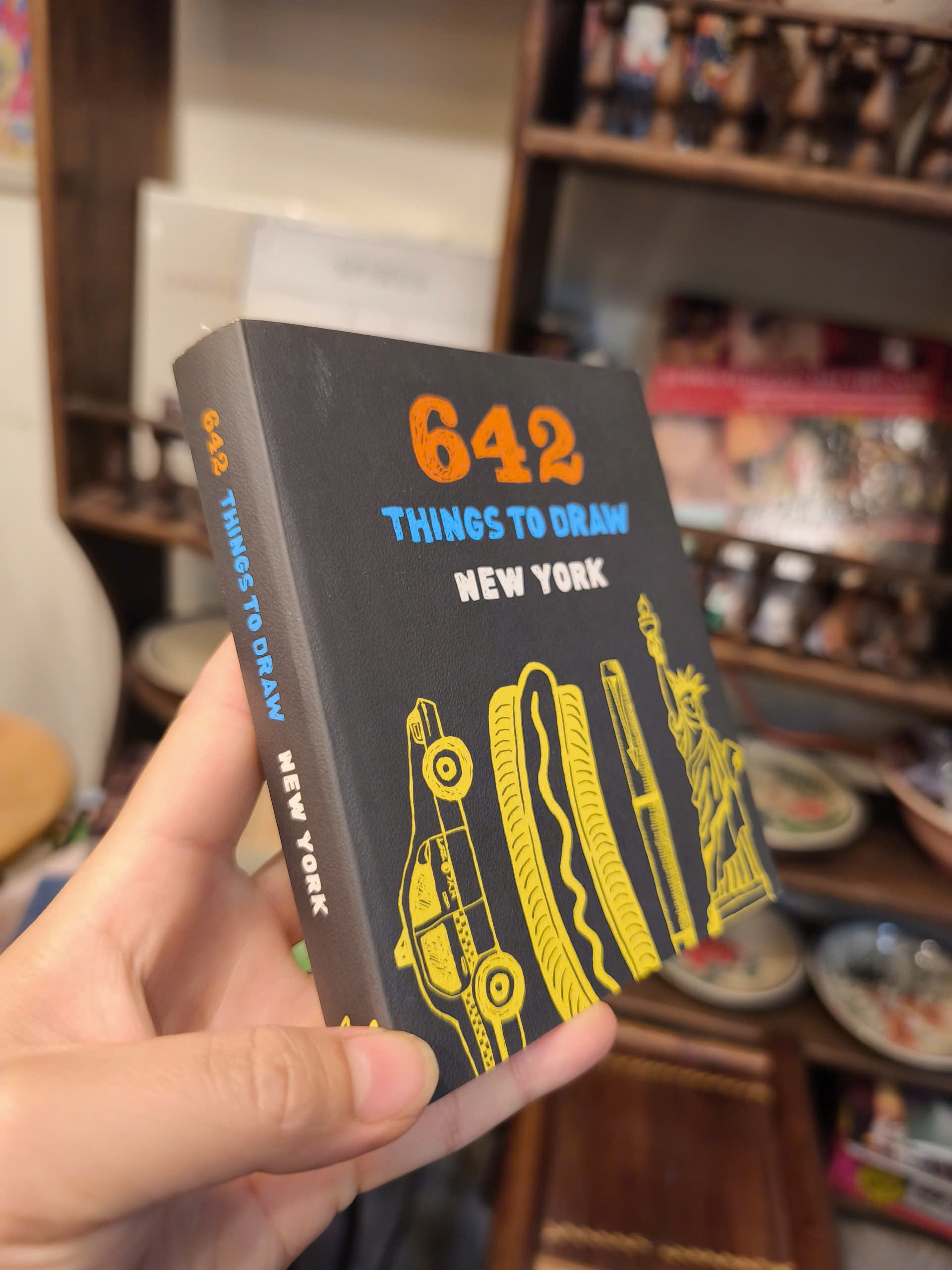 Sách - 642 Things To Draw: New York by Eloise Leigh