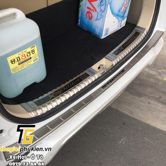 Bộ sản phẩm ỐP BẬC CỐP VÀ BẬC CỬA Inox xe Mitsubishi Xpander