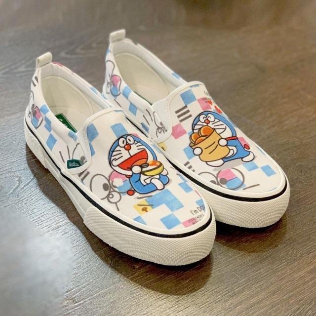 Giày lười slip on Doraemon