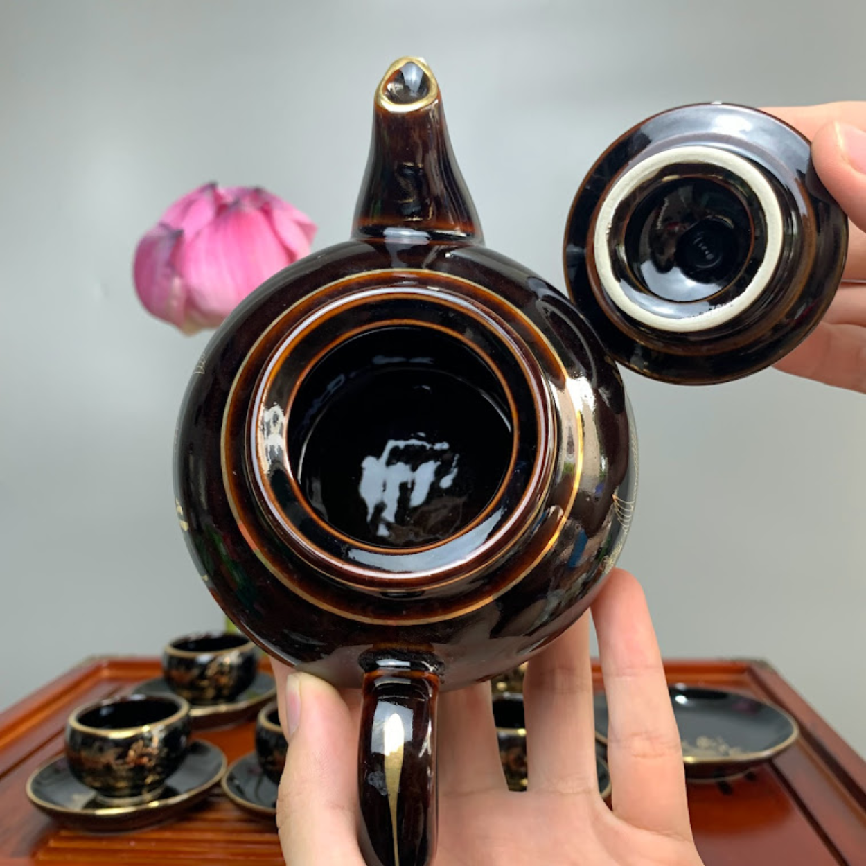 Bộ ấm chén uống trà cao cấp , bộ ấm trà Bát Tràng - vinh hoa phú quý men đen bóng