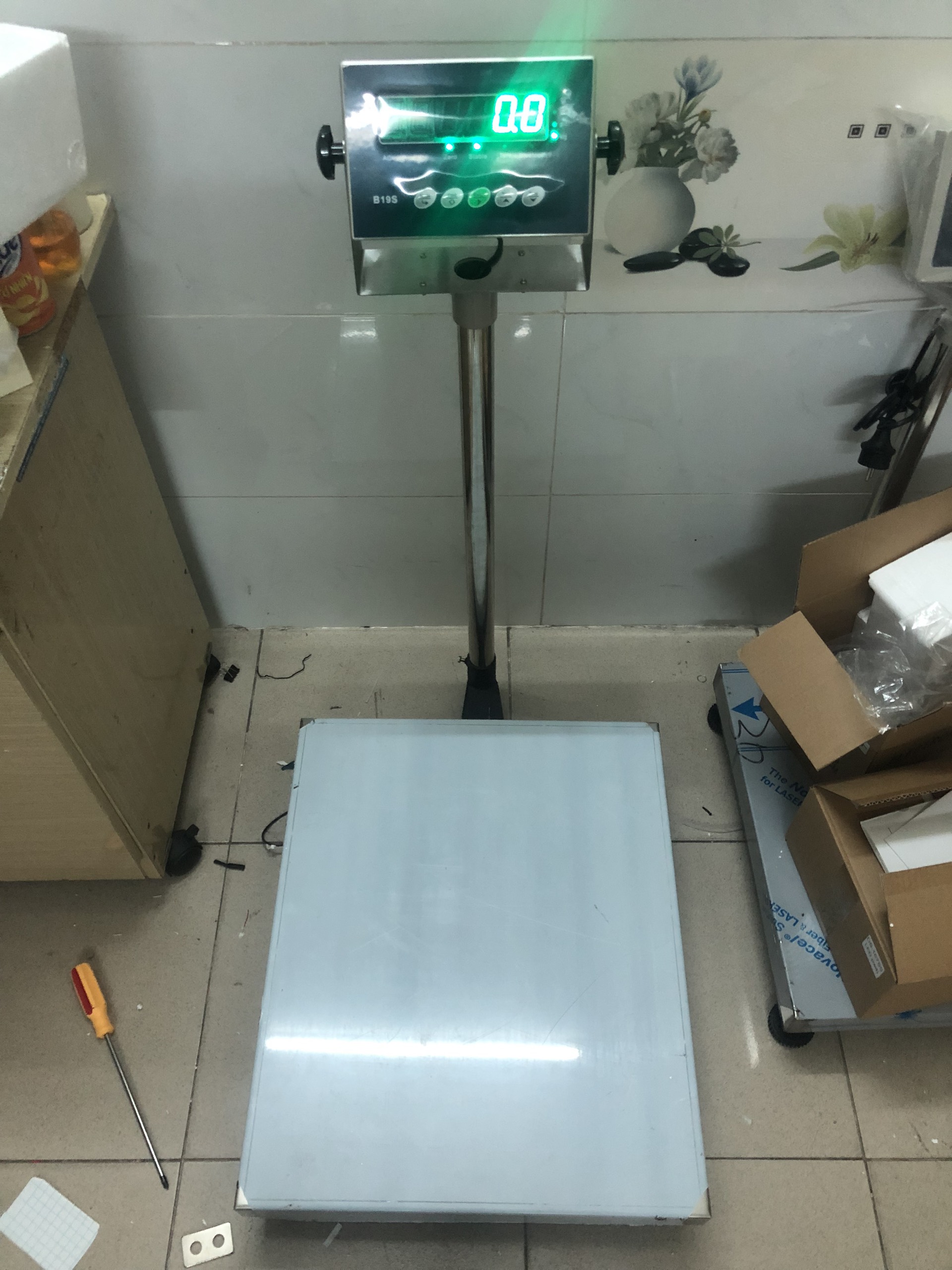 Cân Bàn Điện Tử B19S USA 350 KG