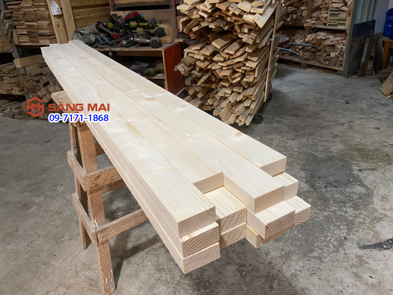 Thanh gỗ thông 3cm x 6cm x dài 150cm + láng mịn 4 mặt