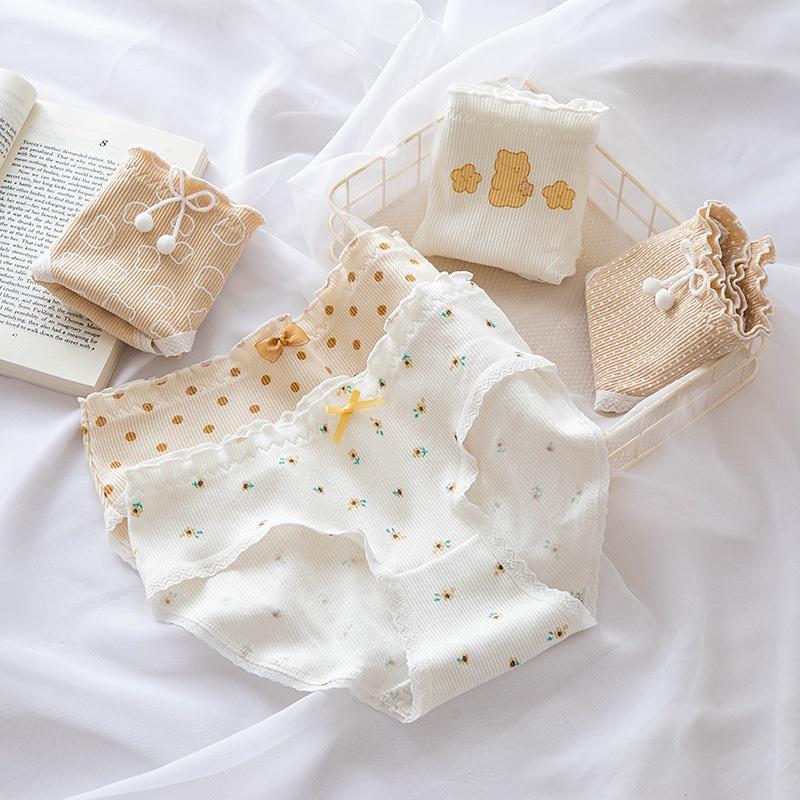 Quần Lót Nữ Cotton Kháng Khuẩn Thời Trang Trà Sữa Chấm Bi Ngang Eo . Hàng Loại Đẹp.