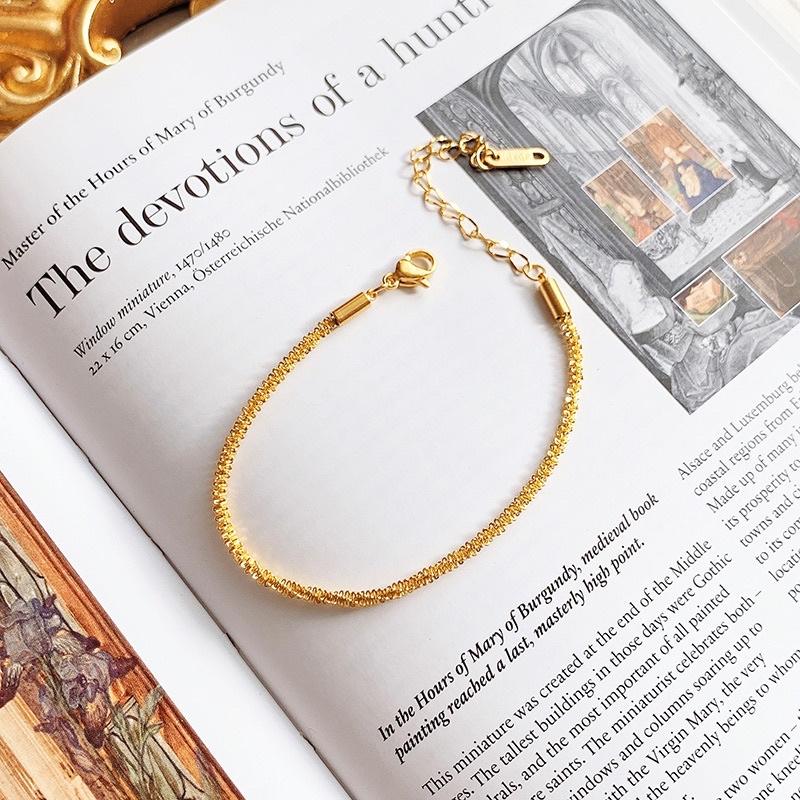 Lắc tay vòng tay nữ titan không đen vàng gold trơn đẹp rẻ Ring House