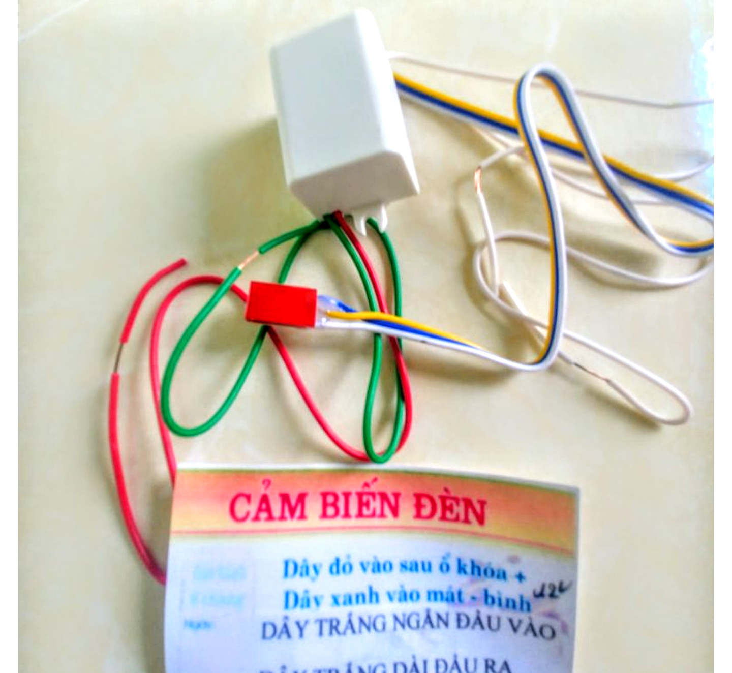 BỘ CẢM BIẾN CHẠM BẬT TẮT ĐÈN XE MÁY XUYÊN QUA LỚP NHỰA XE TIỆN DỤNG HÀNG CAO CẤP RỂ LẮP ĐẶT