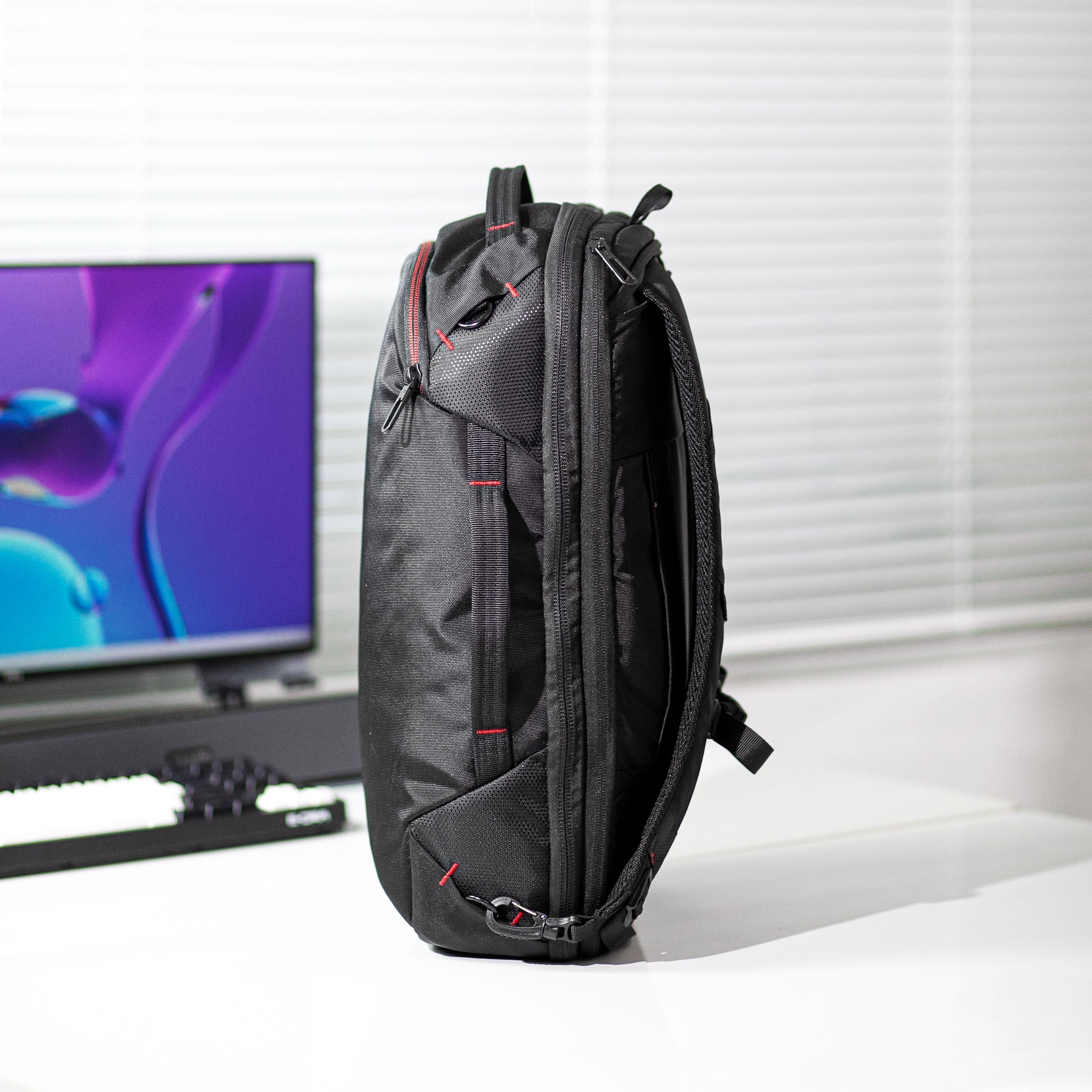 Balo AGVA Roadtripper 15.6 inch ĐEN LTB361 Phù hợp du lịch ngắn ngày tiện dụng - Bảo hành chính hãng 2 năm