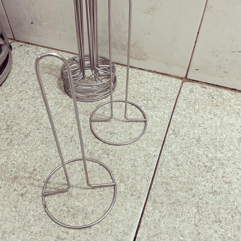 Giá để khăn giấy cuộn bằng inox - giấy lau đa năng thấm hút tốt
