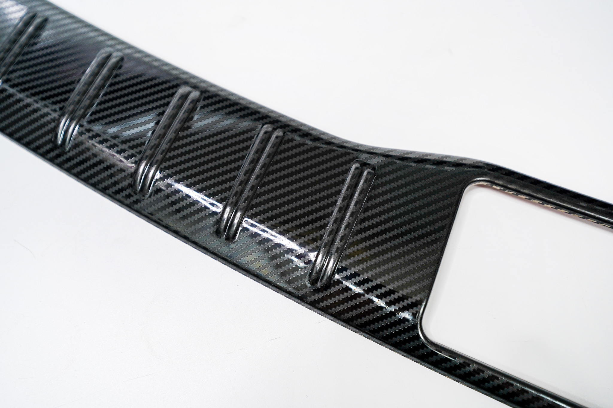 Nẹp Chống Trầy Cốp Trong Cao Cấp Dành Cho Xe Lexus RX350 2023+ - Phần Nhựa CARBON