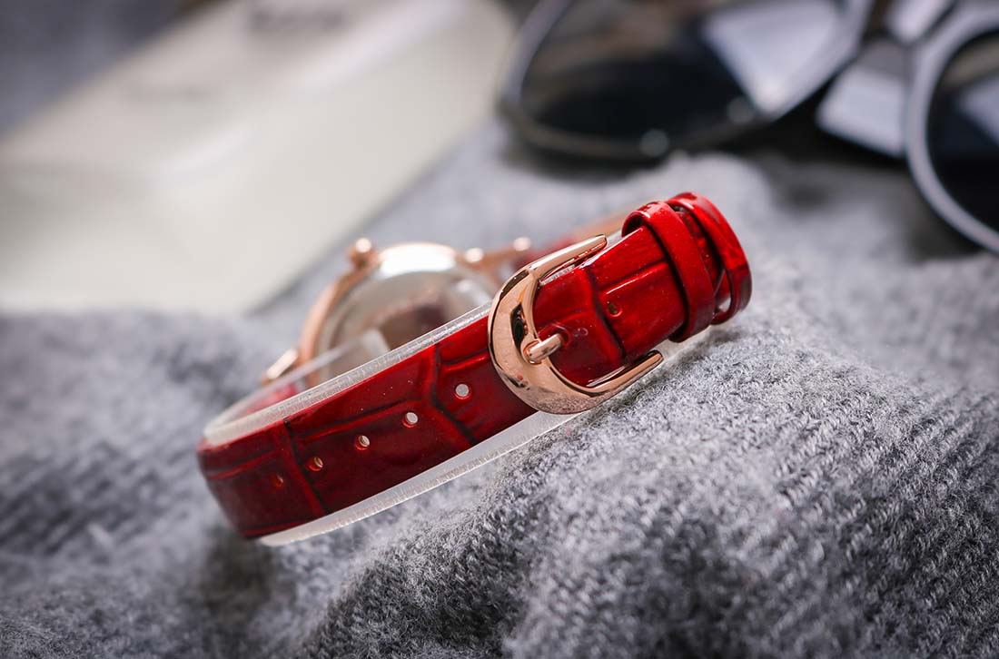 Đồng Hồ Nữ JS-044 Kính Sapphire Julius Hàn Quốc Dây Da Màu Đỏ