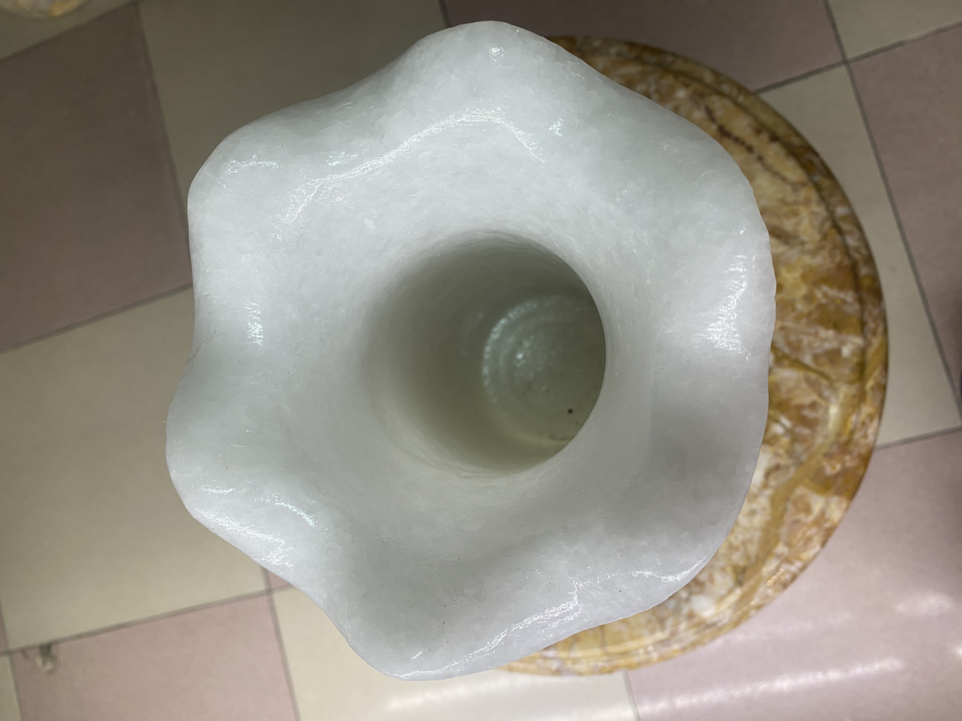 Bình Hoa Đá Cẩm Thạch Trắng Chạm Khắc Tứ Quân Tử, Mai Lan Cúc Trúc - cao 25.5cm