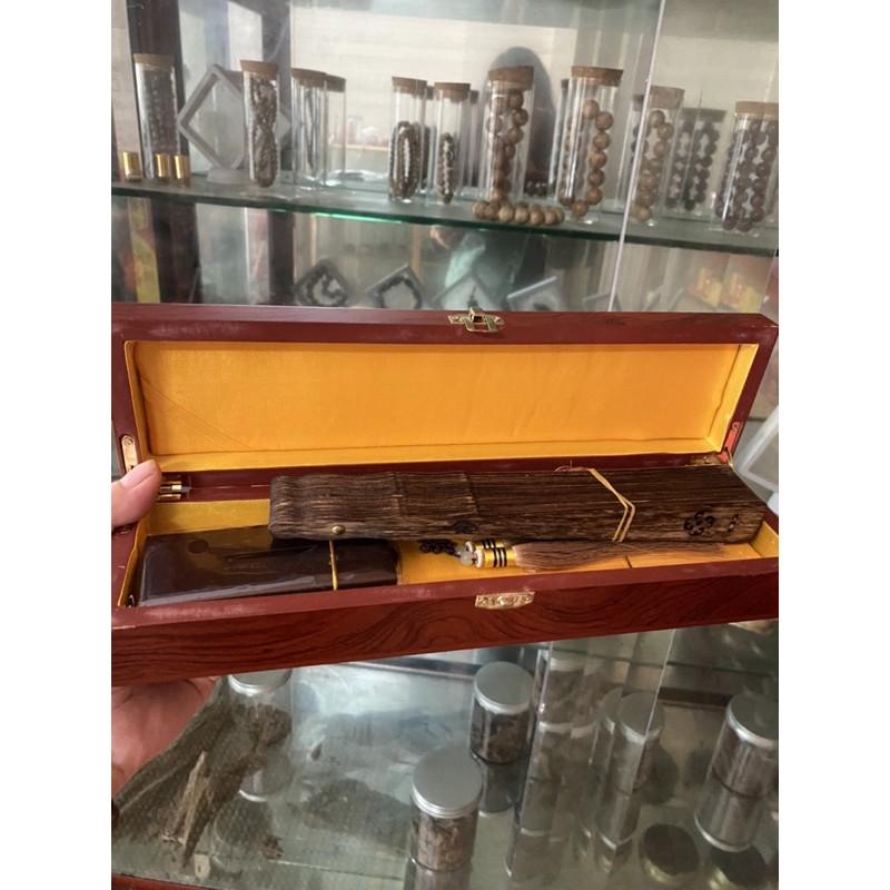 Quạt trầm hương bày phong thuỷ
