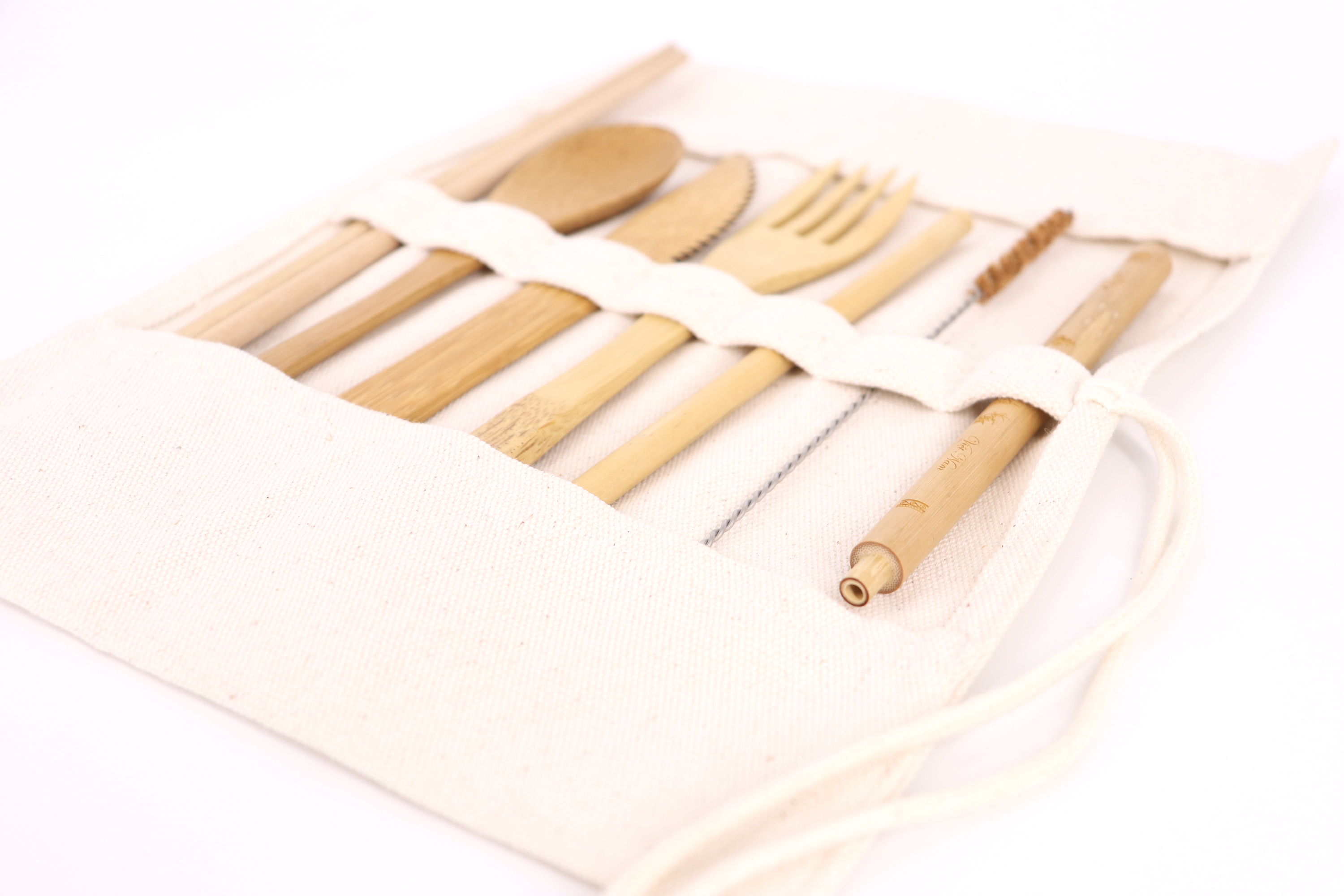 Bộ dụng cụ cá nhân 7 món bằng tre gồm Đũa, muỗng, dao, nĩa, ống hút, mang du lịch, làm việc văn phòng.