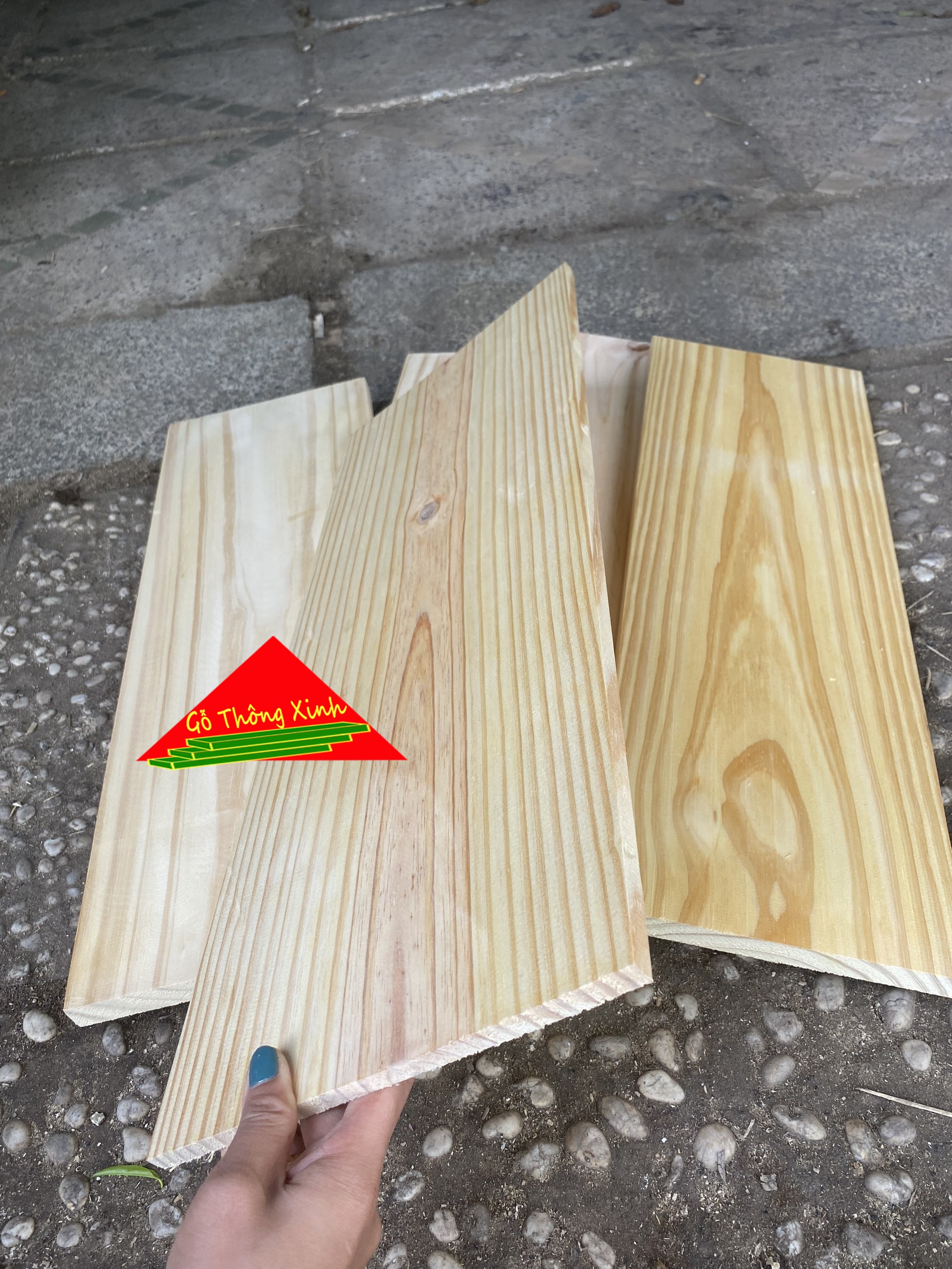 Tấm gỗ thông rộng 20cm, dài 60cm, dày 1cm đã bào láng đẹp 4 mặt thích hợp ốp tường, trang trí,làm loa bluetooth, DIY