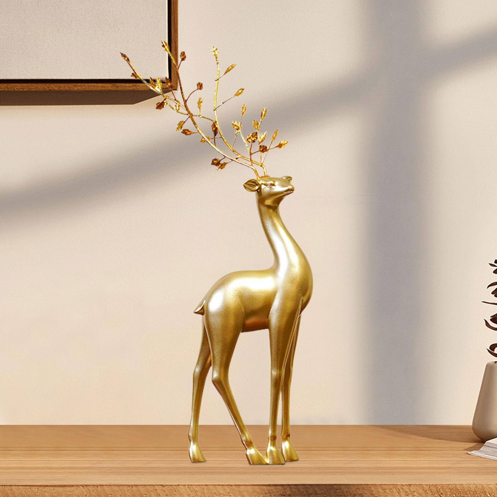 Resin Reindeer Figurine Display Cabinet Ornaments Animal Toys Tabletop Decoration Animal Statue Deer Reindeer Figures for Desktop Home Gifts