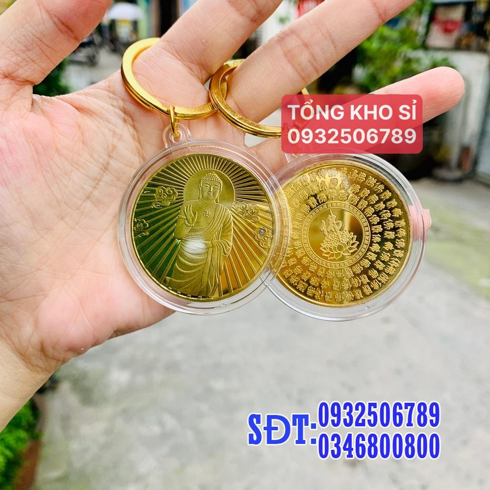 Móc treo balo túi xách Đồng xu hình Phật A Di Đà Phong thủy tài lộc may mắn, mẫu Đứng, Tiền lì xì tết 2023 , NELI