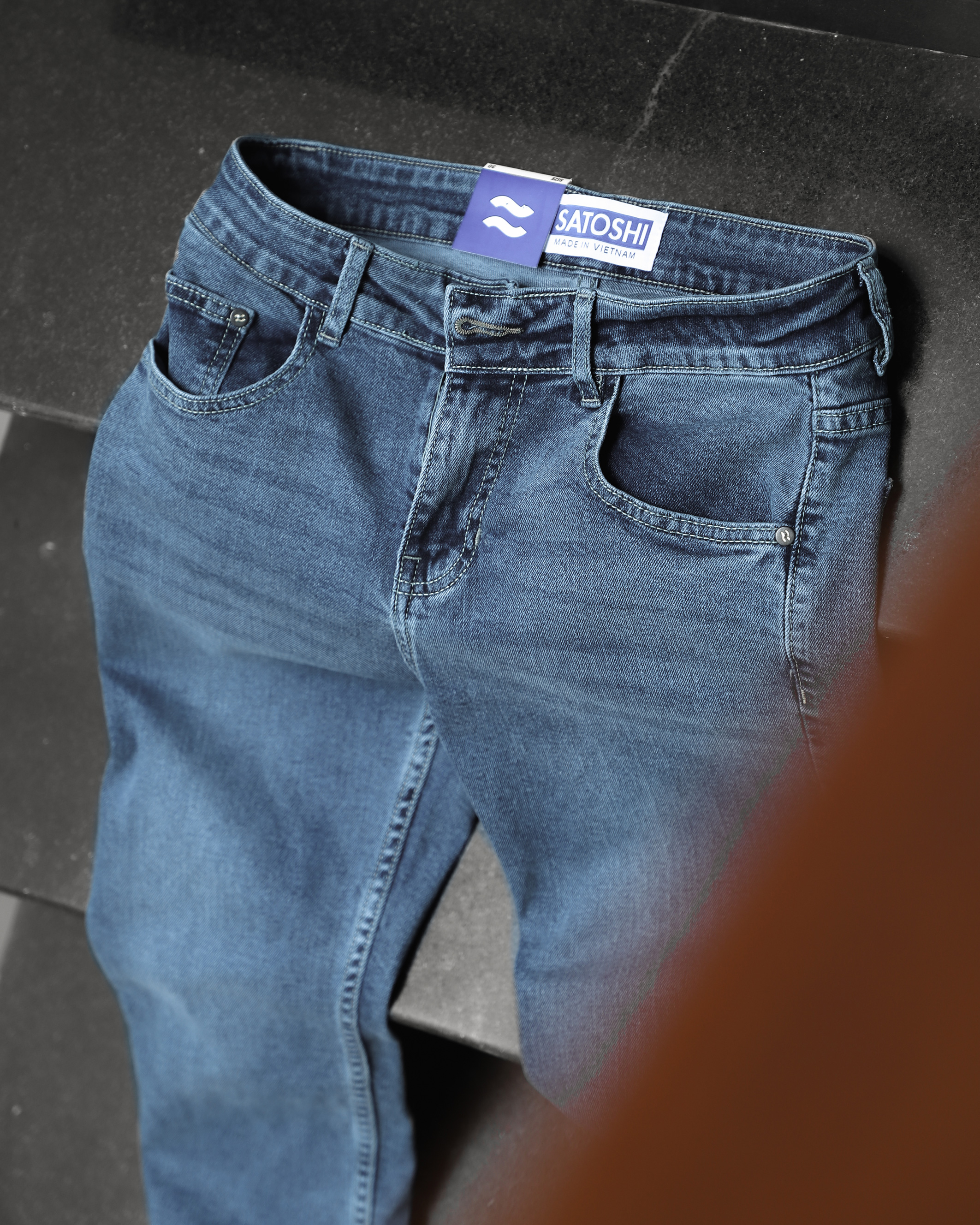 | Satoshi |Quần jean nam, quần bò nam SAQJ38 dáng vừa màu xanh trơn wash basic chất jean co giãn nhẹ mặc thoải mái
