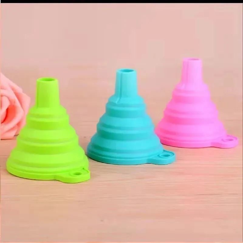 Phễu Silicone Có Thể Gấp Gọn Đa Năng màu ngẫu