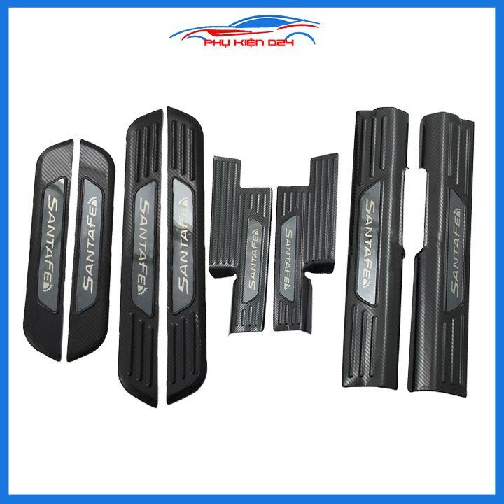 Bộ nẹp bước chân trong ngoài vân Cacbon xe Santafe 2019-2020 chống trầy làm đẹp ô tô