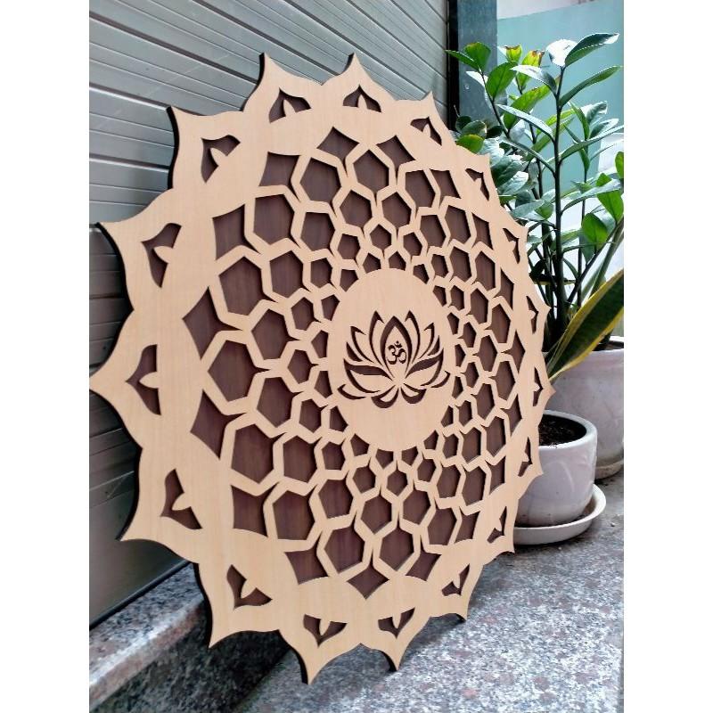 Tranh  bằng Gỗ MDF   phòng khách ( Độc)Tranh Gỗ Decor Hoa Mandala Chữ Om Treo Tường Phòng Thiền , Yoga 55cm