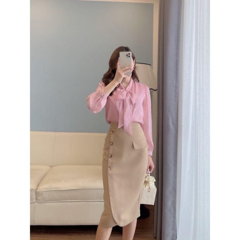 Chân Váy Bút Chì Xẻ Trước Đính Cúc dáng dài