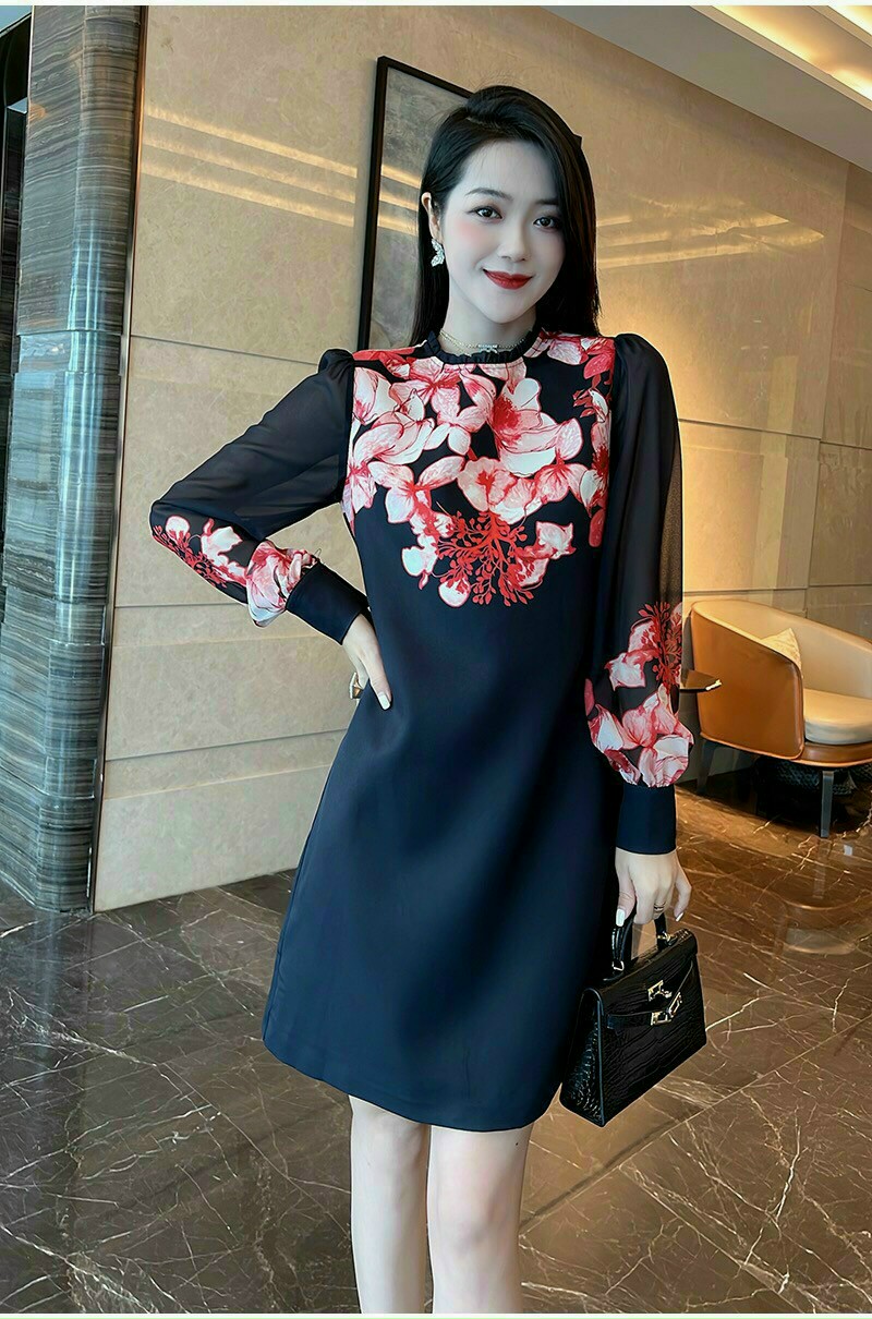 ĐẦM SUÔNG LỤA IN HOA TAY VOAN DÀI