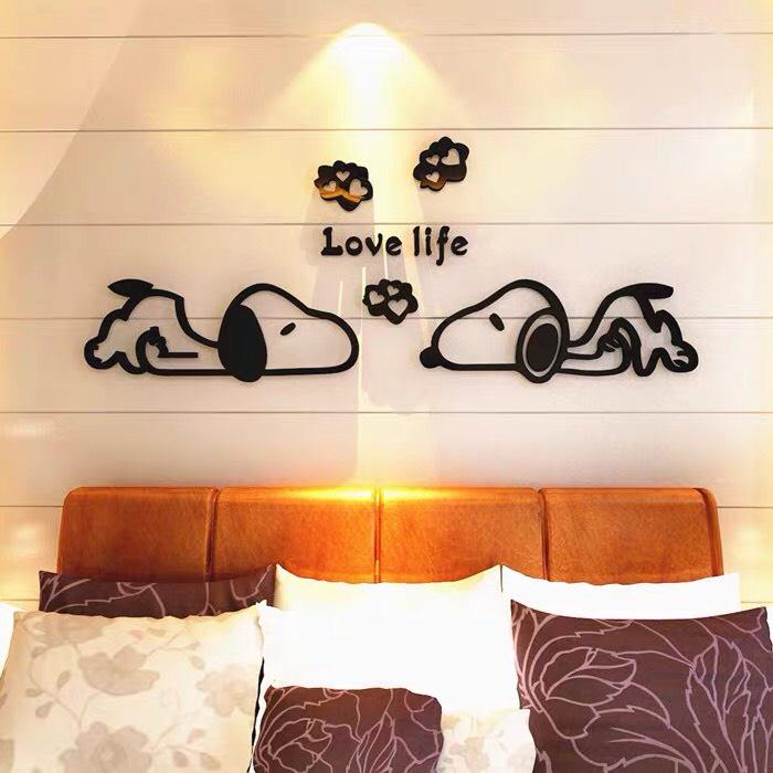 Decal dán tường 3D nổi hình chú cún Snoopy với nhiều màu sắc bắt mắt, trang trí phòng ngủ thêm xinh, decor góc học tập