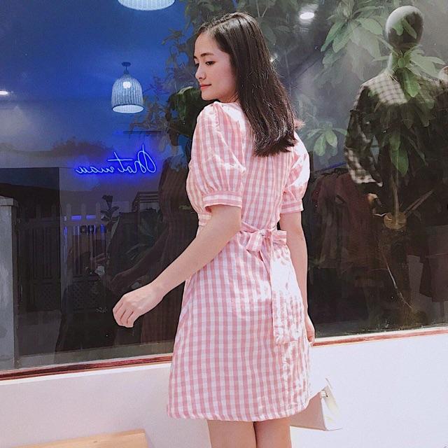 Đầm váy caro hồng cổ vuông v2