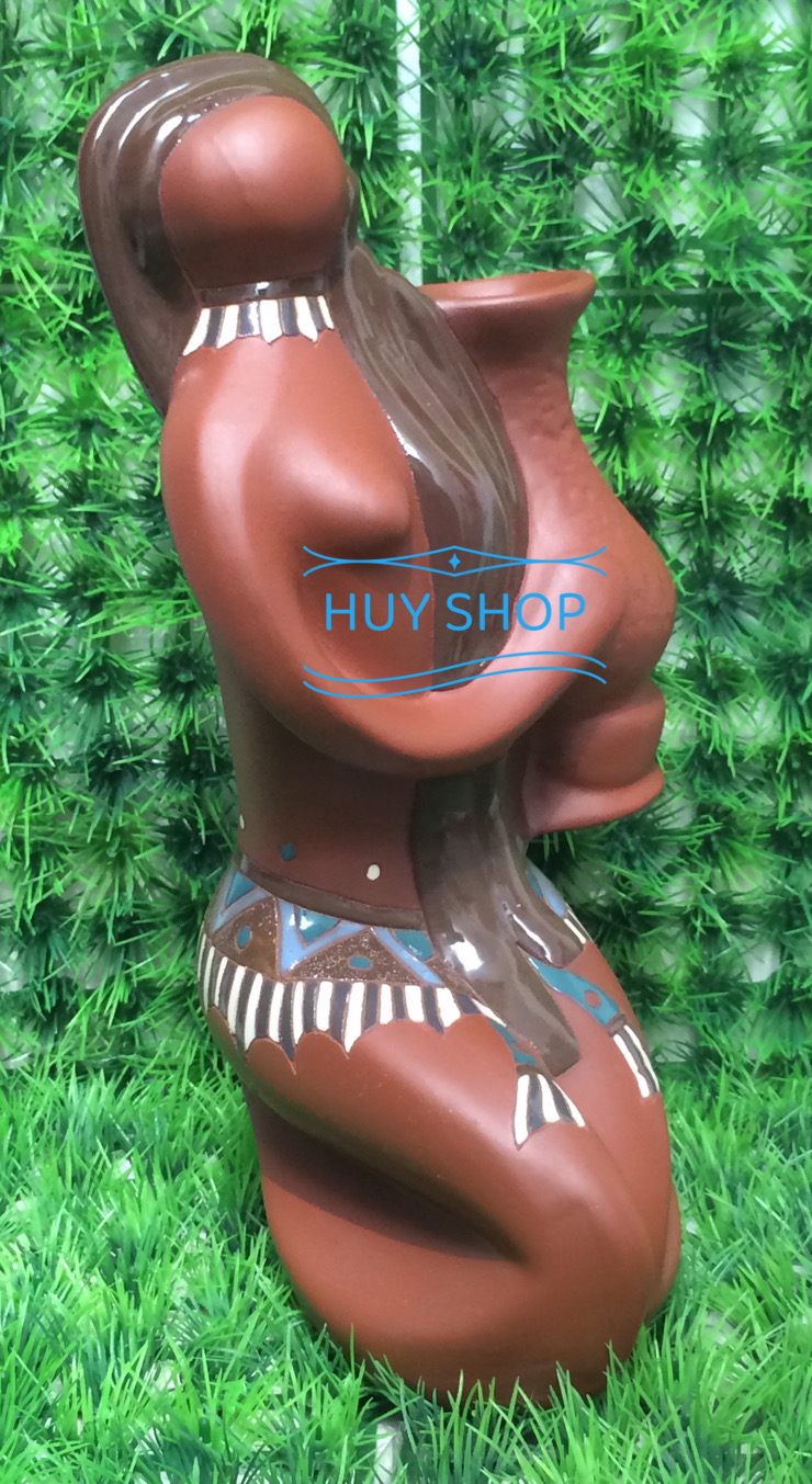 Gốm sứ trang trí cao cấp - Tượng CÔ GÁI DÂN TỘC số 3