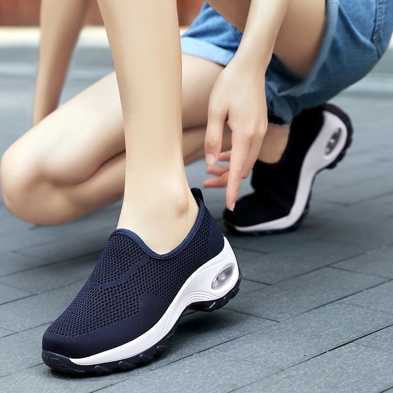 2020 Fashion women outdoor soft running sneakers casual sport shoes