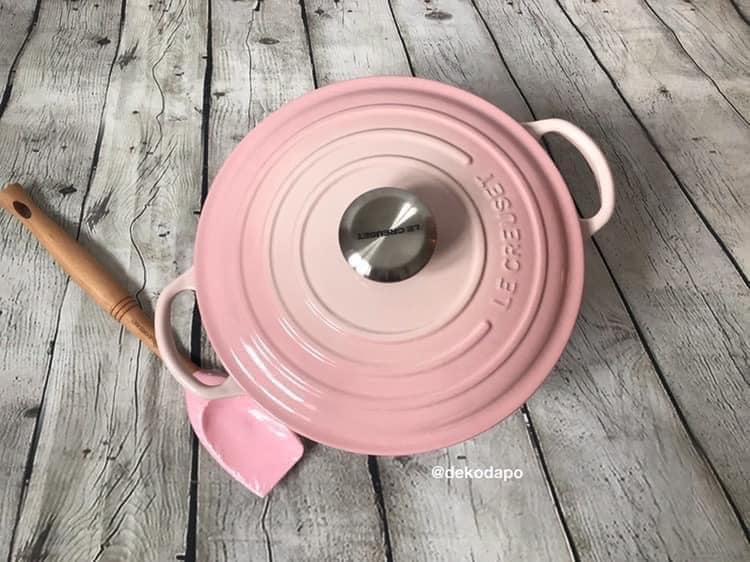 Nồi Gang LeCreuset La Marmite 24cm Pink Hàng Chính Hãng