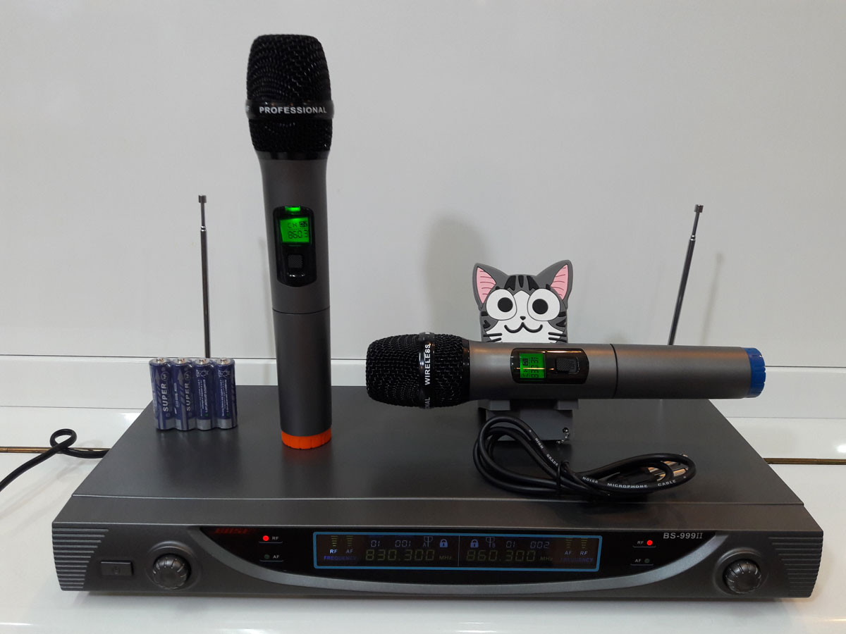 Micro Karaoke không dây BS - 999II