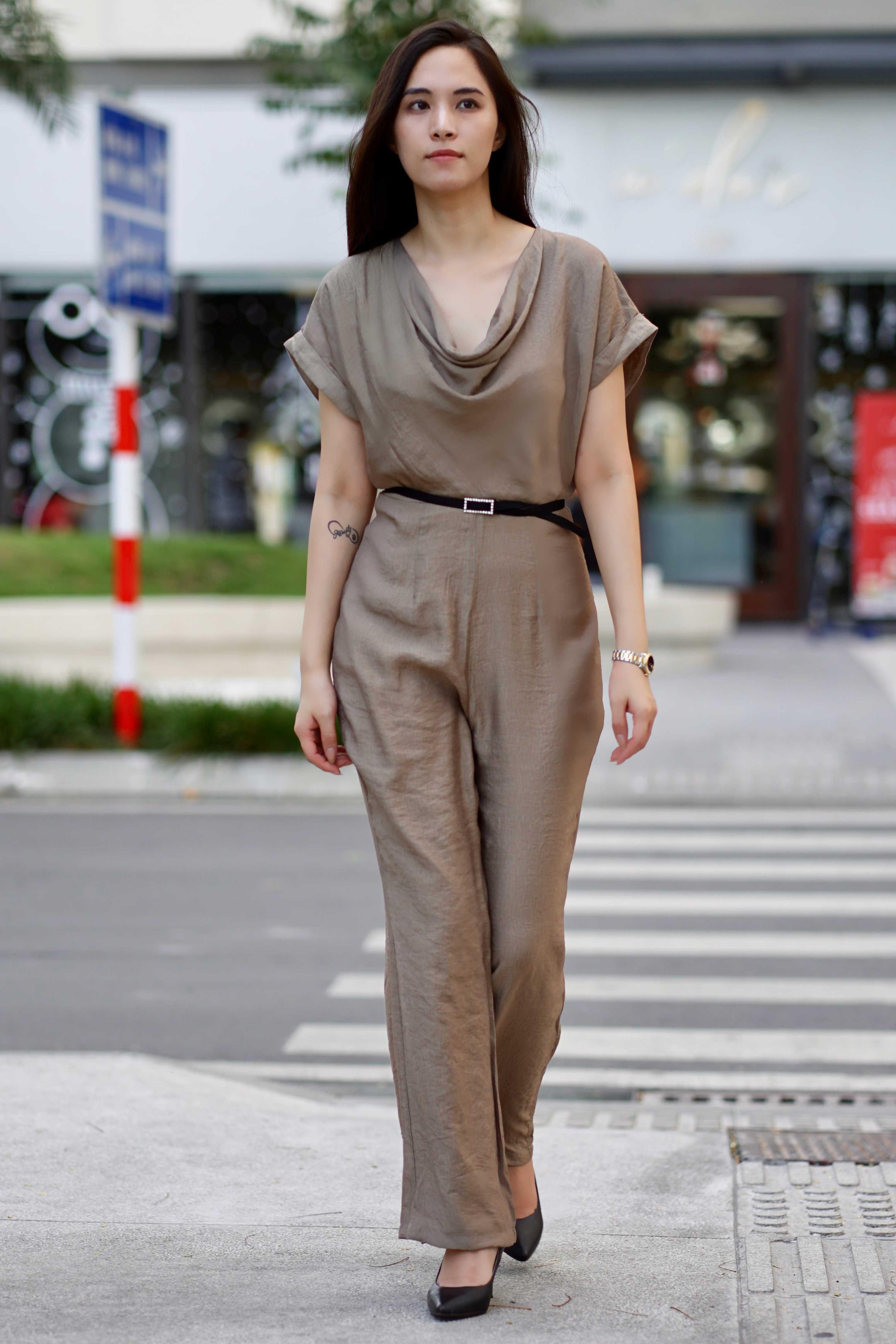 Jumpsuit Cổ Đổ Nơ Eo - Cowl Neck Jumpsuit