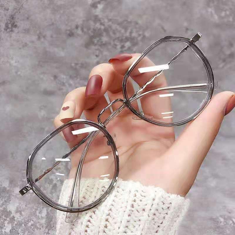 Kính thời trang nữ 3 phong cách tròn dễ thương