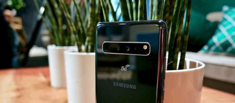 Galaxy S10 5G có đến 4 camera sau
