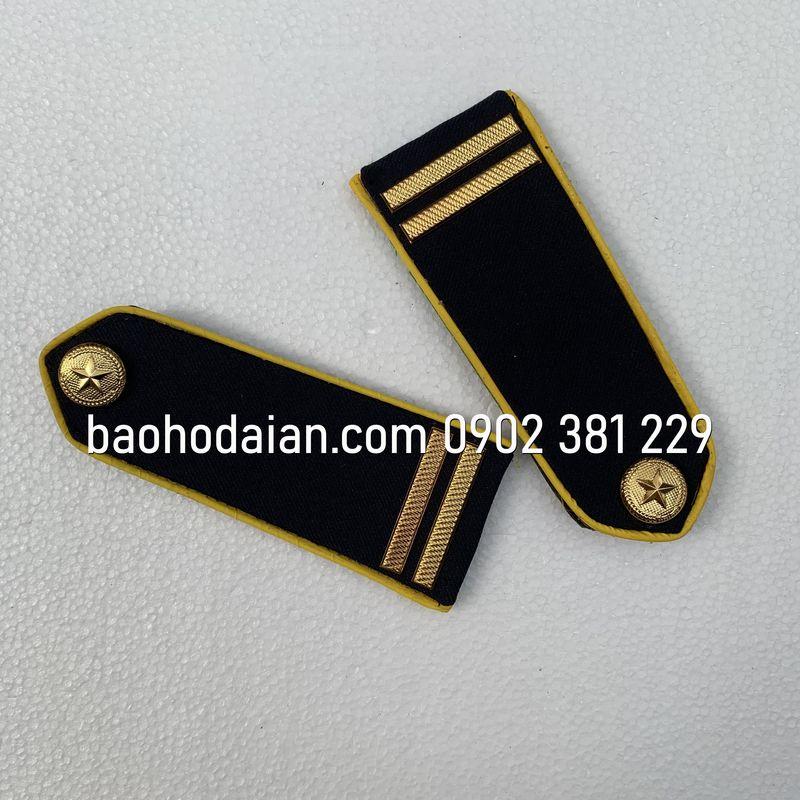 Cầu vai bảo vệ viền vàng gạch đồng, sao đồng
